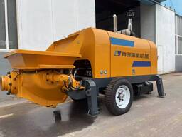 Concrete trailer pump